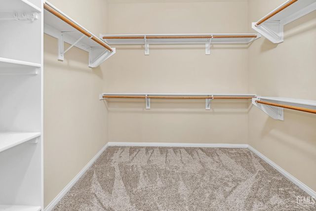 14019 Sandstone Peak Drive, Bakersfield, CA 93306