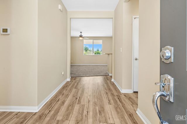 14019 Sandstone Peak Drive, Bakersfield, CA 93306