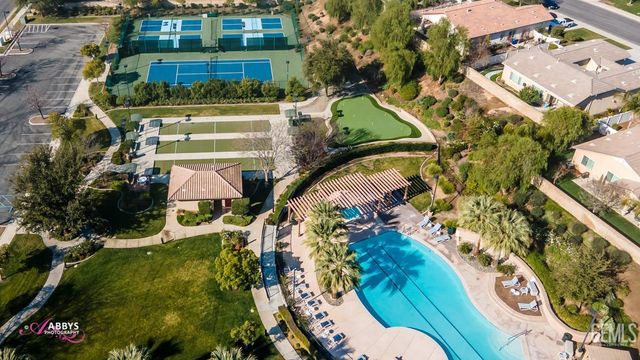 14019 Sandstone Peak Drive, Bakersfield, CA 93306