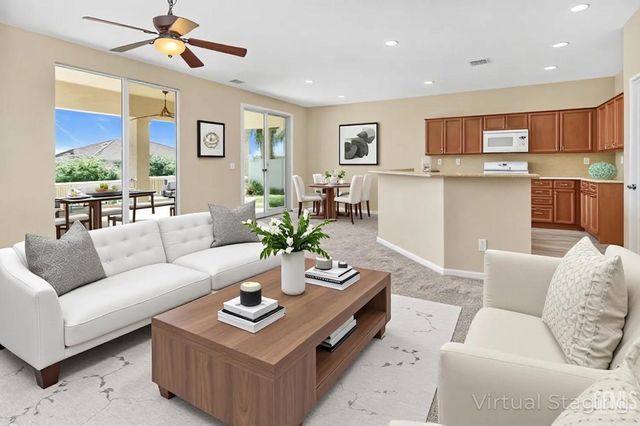 14019 Sandstone Peak Drive, Bakersfield, CA 93306