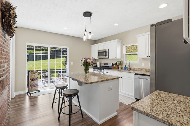 937 CENTER AVENUE, Blawnox, PA 15238