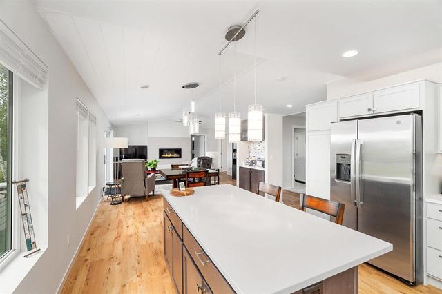 546 Marina Drive, Superior, WI 54880