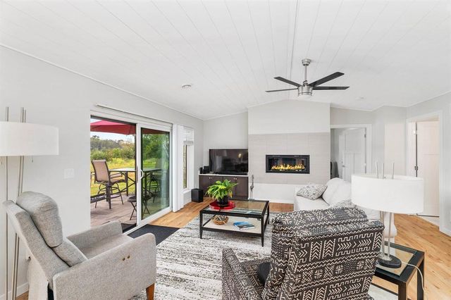 546 Marina Drive, Superior, WI 54880