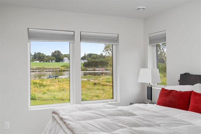 546 Marina Drive, Superior, WI 54880