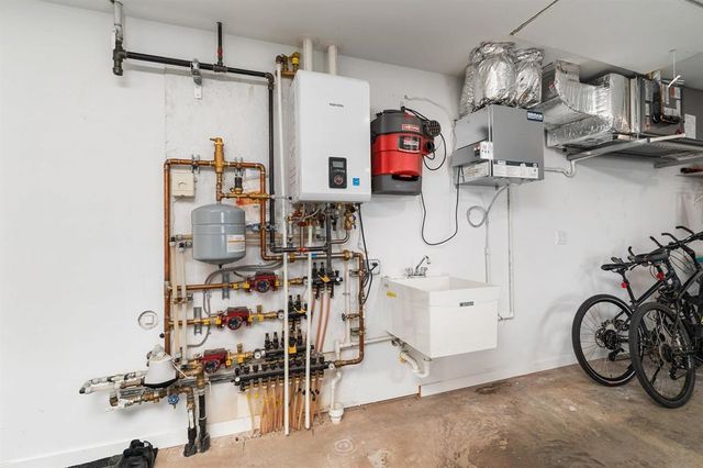 546 Marina Drive, Superior, WI 54880