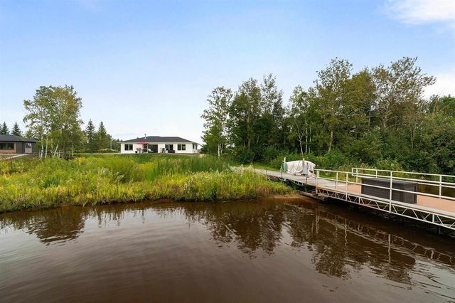 546 Marina Drive, Superior, WI 54880