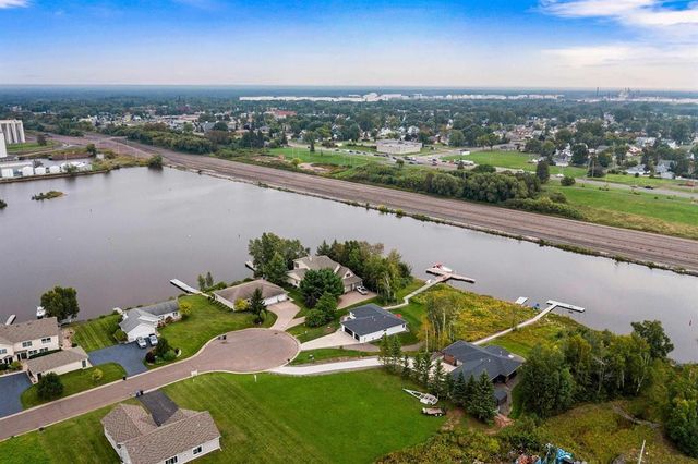 546 Marina Drive, Superior, WI 54880