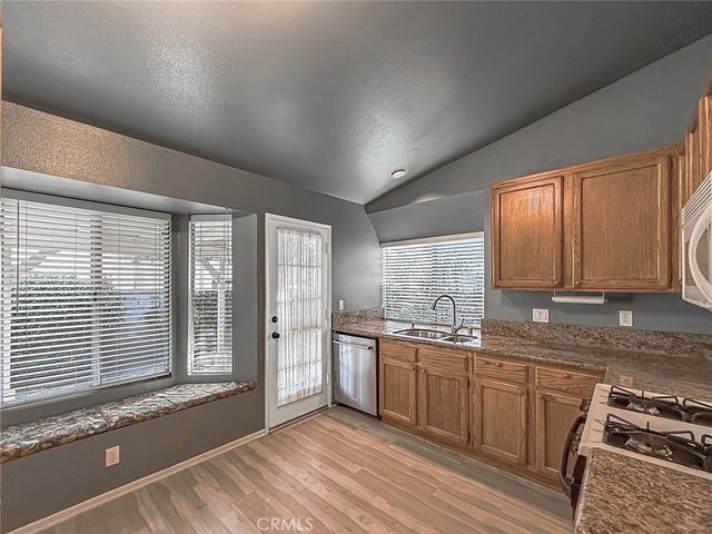 28131 Seco Canyon Road 39, Saugus, CA 91390