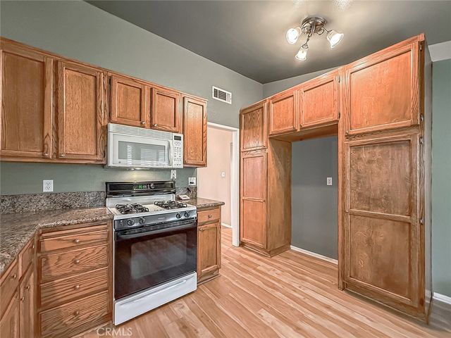 28131 Seco Canyon Road 39, Saugus, CA 91390