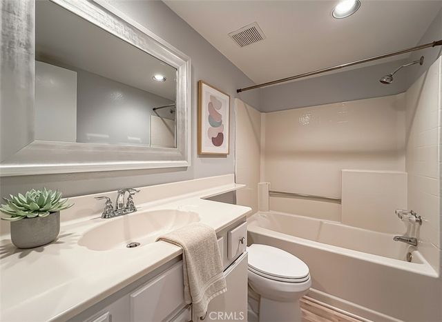 28131 Seco Canyon Road 39, Saugus, CA 91390