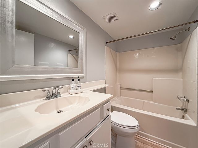 28131 Seco Canyon Road 39, Saugus, CA 91390
