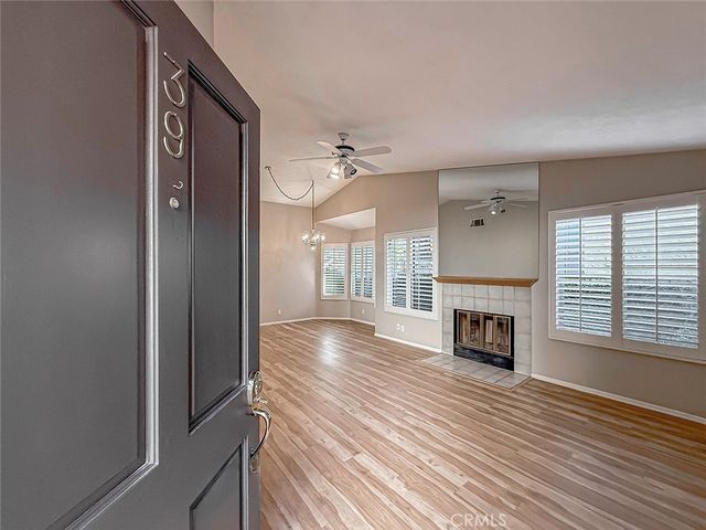 28131 Seco Canyon Road 39, Saugus, CA 91390
