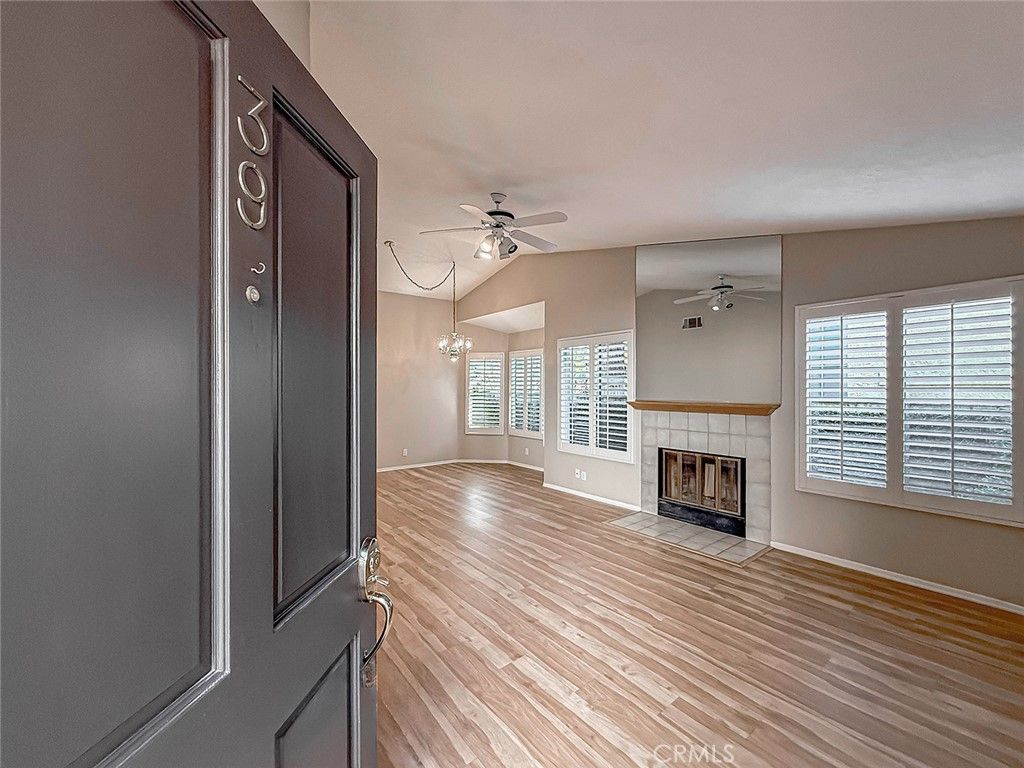 28131 Seco Canyon Road 39, Saugus, CA 91390 — photo 3