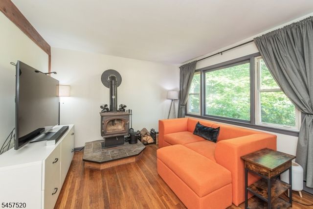 15 Mayne Ave, Byram Twp., NJ 07874