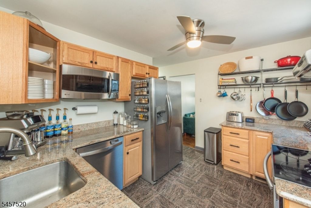 15 Mayne Ave, Byram Twp., NJ 07874 — photo 5