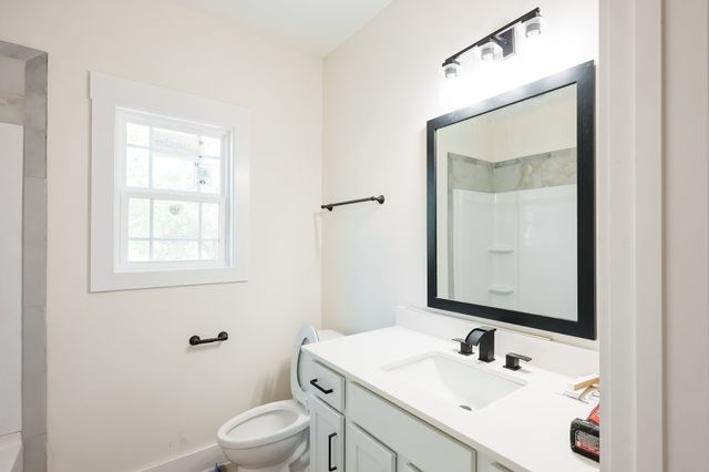 1932 River Rd, Clarksville, TN 37040