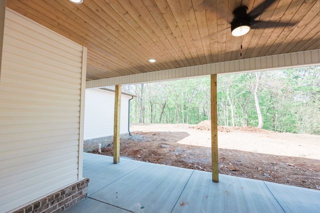 1932 River Rd, Clarksville, TN 37040