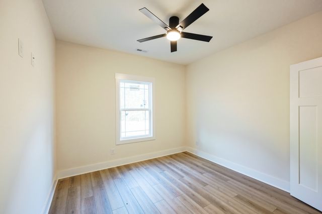 1932 River Rd, Clarksville, TN 37040