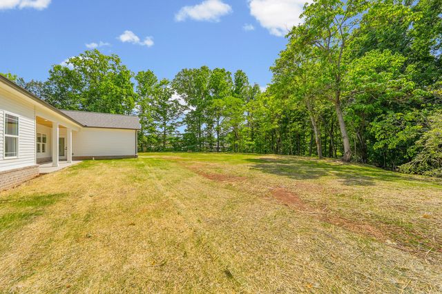 1932 River Rd, Clarksville, TN 37040