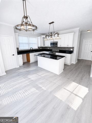 8530 Waverly Drive, Jonesboro, GA 30236