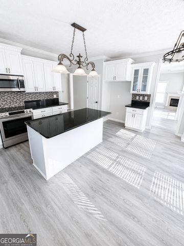 8530 Waverly Drive, Jonesboro, GA 30236