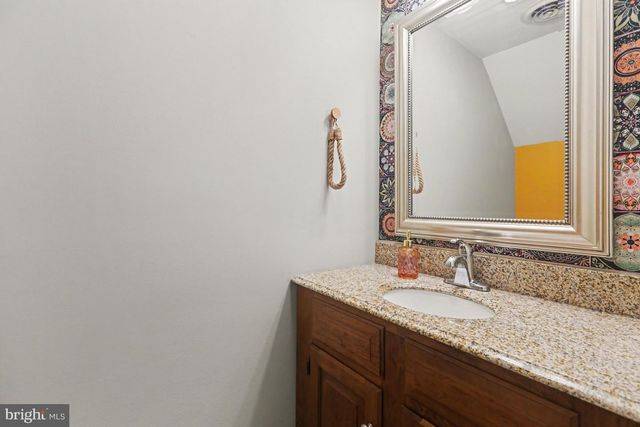 6239 STANFORD CT, Mechanicsburg, PA 17050