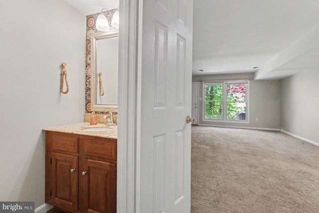6239 STANFORD CT, Mechanicsburg, PA 17050