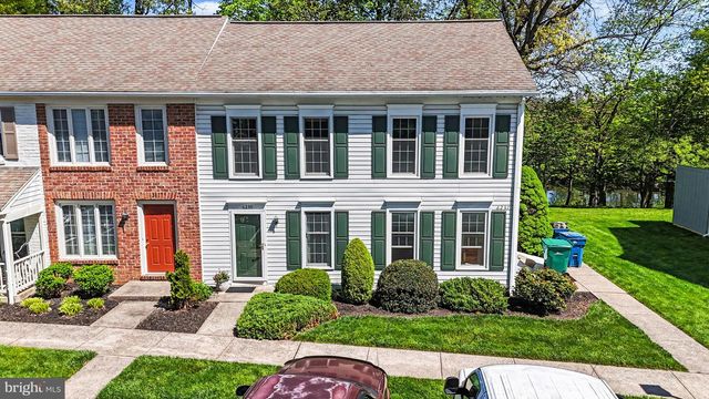 6239 STANFORD CT, Mechanicsburg, PA 17050