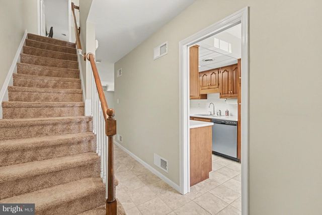 6239 STANFORD CT, Mechanicsburg, PA 17050