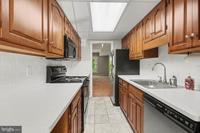 6239 STANFORD CT, Mechanicsburg, PA 17050