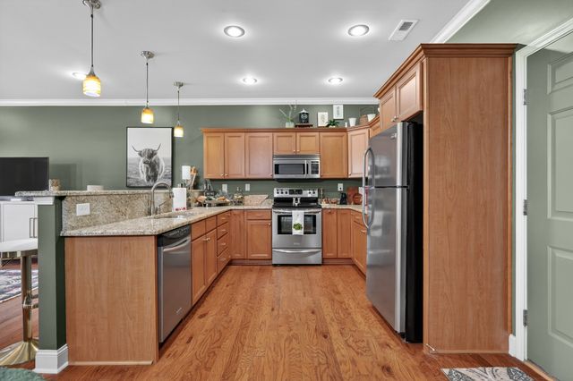 220 James Longstreet Blvd, Fayetteville, TN 37334