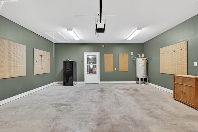 220 James Longstreet Blvd, Fayetteville, TN 37334