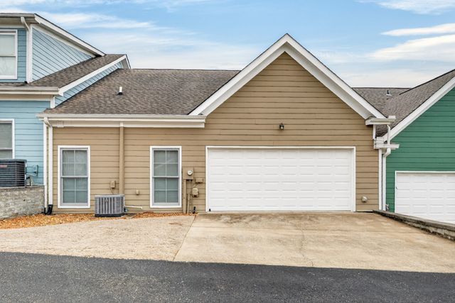 220 James Longstreet Blvd, Fayetteville, TN 37334