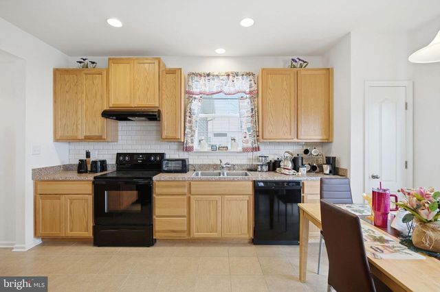 313 MCWHARTON WAY, Bunker Hill, WV 25413
