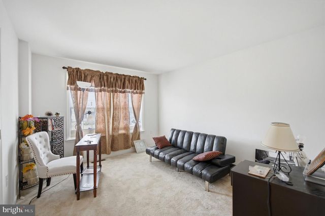 313 MCWHARTON WAY, Bunker Hill, WV 25413