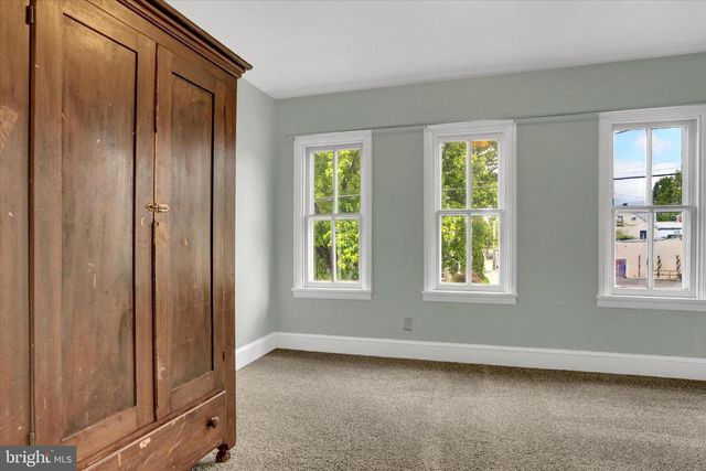 256 E LOUTHER ST, Carlisle, PA 17013