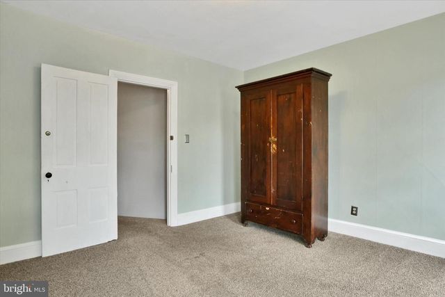 256 E LOUTHER ST, Carlisle, PA 17013