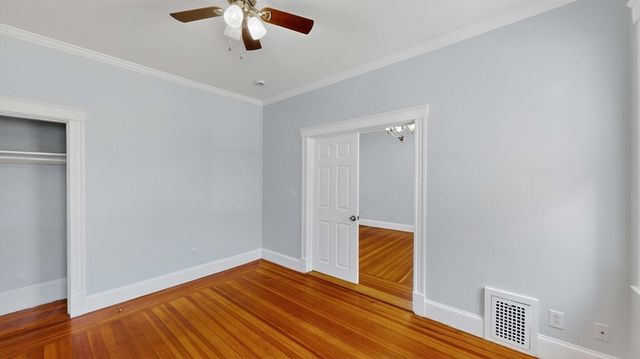 10 Porter 1, Salem, MA 01970