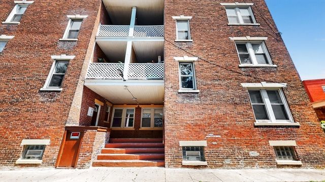 10 Porter 1, Salem, MA 01970