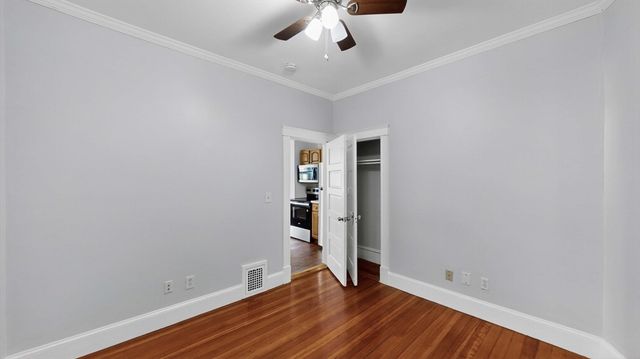 10 Porter 1, Salem, MA 01970