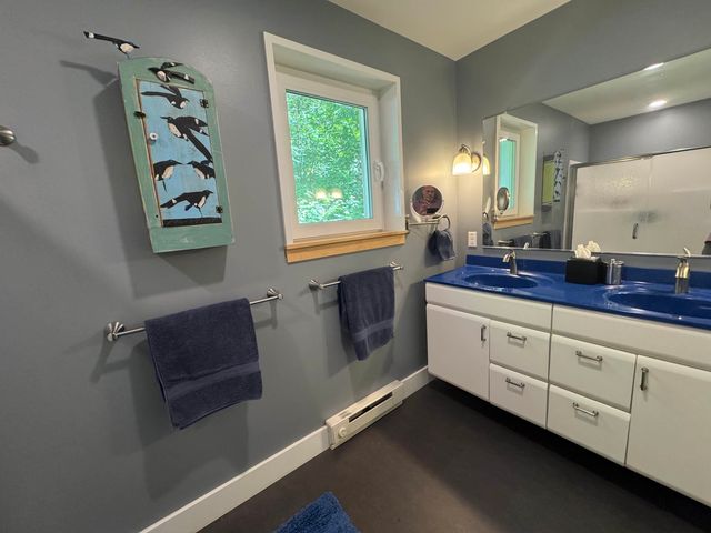 321 Leonard Road, Dummerston, VT 05301