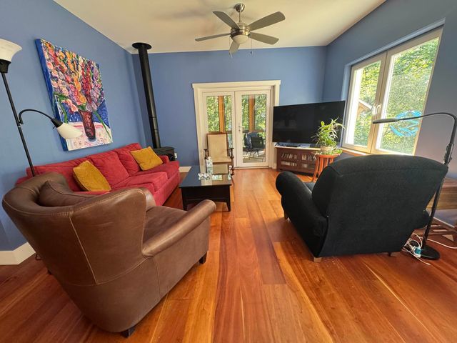 321 Leonard Road, Dummerston, VT 05301