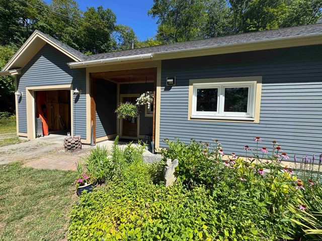 321 Leonard Road, Dummerston, VT 05301