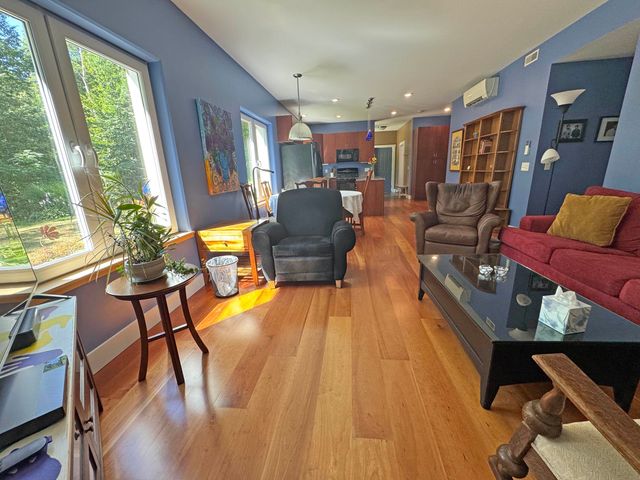 321 Leonard Road, Dummerston, VT 05301