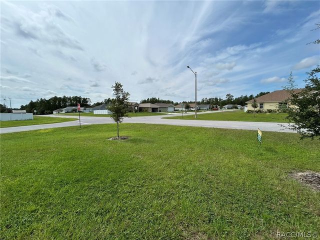 8309 N India Way, Dunnellon, FL 34434