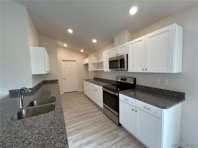 8309 N India Way, Dunnellon, FL 34434