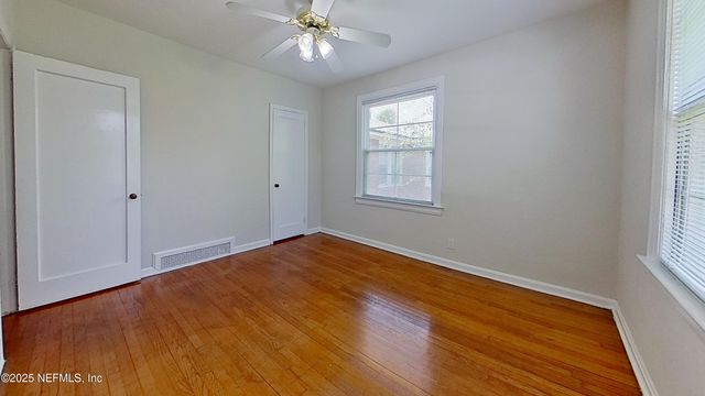 1245 BELMONT Terrace 4, Jacksonville, FL 32207