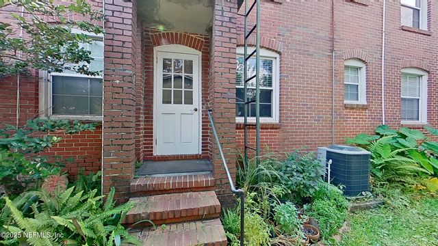 1245 BELMONT Terrace 4, Jacksonville, FL 32207