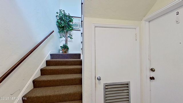1245 BELMONT Terrace 4, Jacksonville, FL 32207