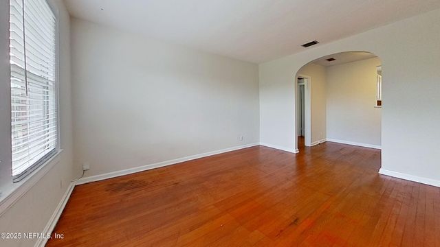1245 BELMONT Terrace 4, Jacksonville, FL 32207